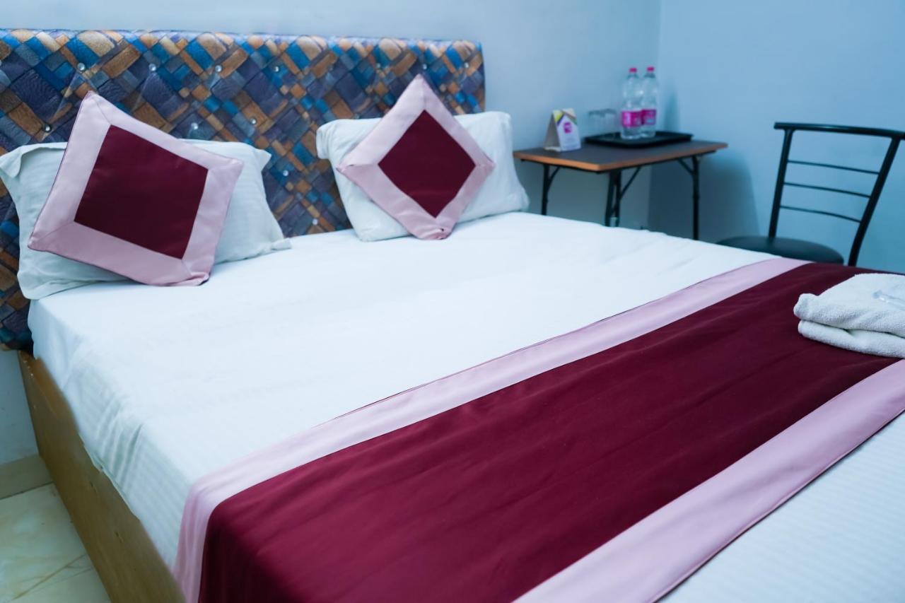 Comodo Satya Niketan Residency Νέο Δελχί Εξωτερικό φωτογραφία