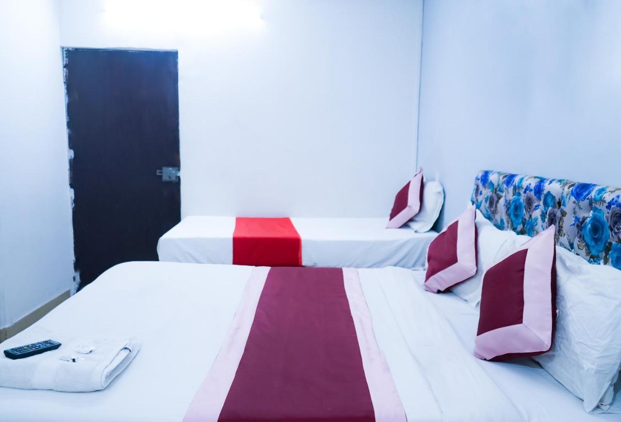 Comodo Satya Niketan Residency Νέο Δελχί Εξωτερικό φωτογραφία